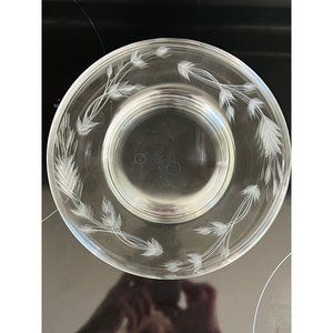 Set of 4 Clear Etched ‘Wheat and Leaves’ 8” Luncheon/Salad Plates